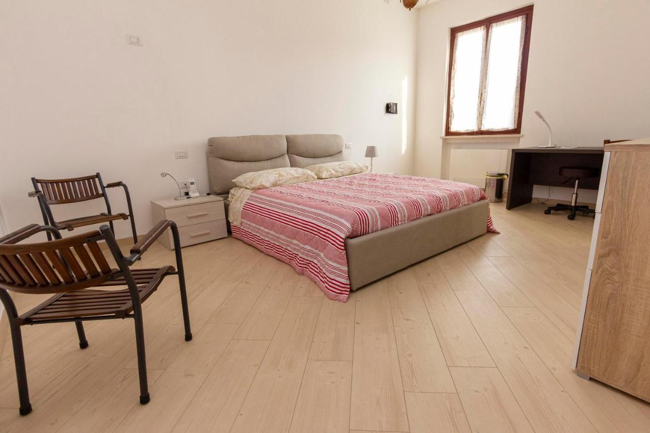 La Colomba B&B Castellaro  Ngoại thất bức ảnh