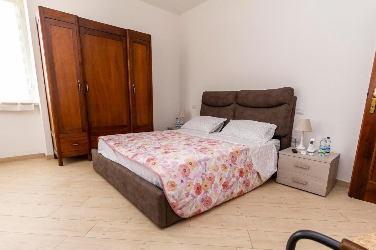 La Colomba B&B Castellaro  Ngoại thất bức ảnh